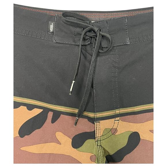Vans Board Shorts Mens 32 Green Camouflage Black Swim Trunks Pocket Beach Cruise - Picture 4 of 15